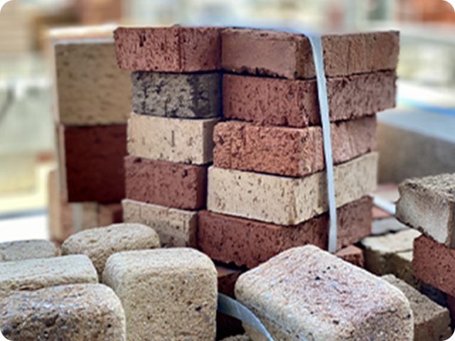 レンガ、コンクリートブロック、タイル、石